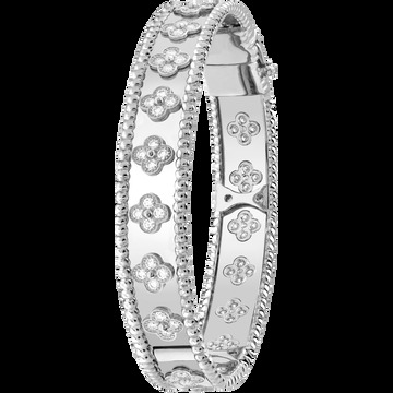 Браслет Perlée clovers, белое золото, бриллианты, модель среднего размера