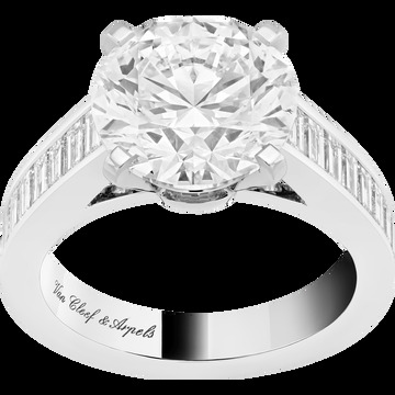 Кольцо-солитер Menuet, платина, бриллианты багетной огранки, один бриллиант круглой огранки 4,51 карата