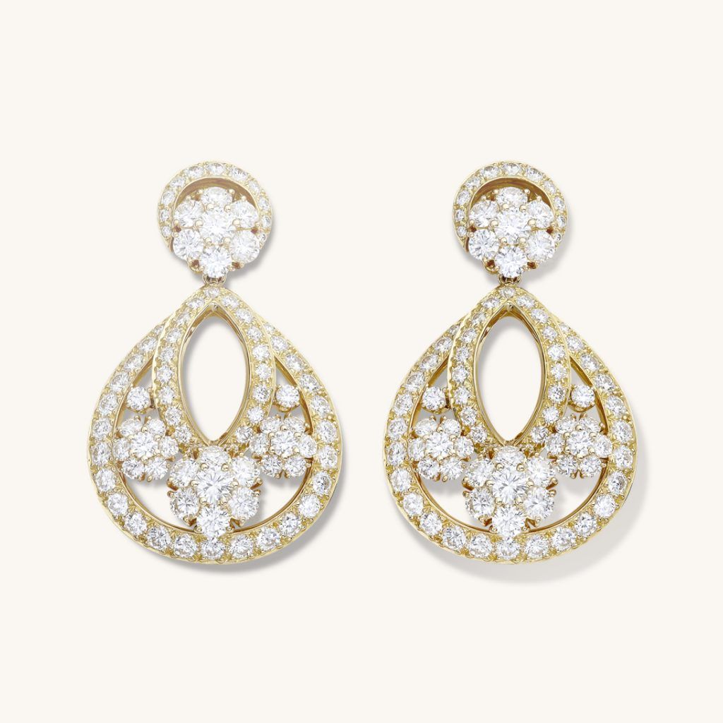 High Jewelry, Snowflake collection, earrings, Platinum,  diamonds, Van Cleef & Arpels