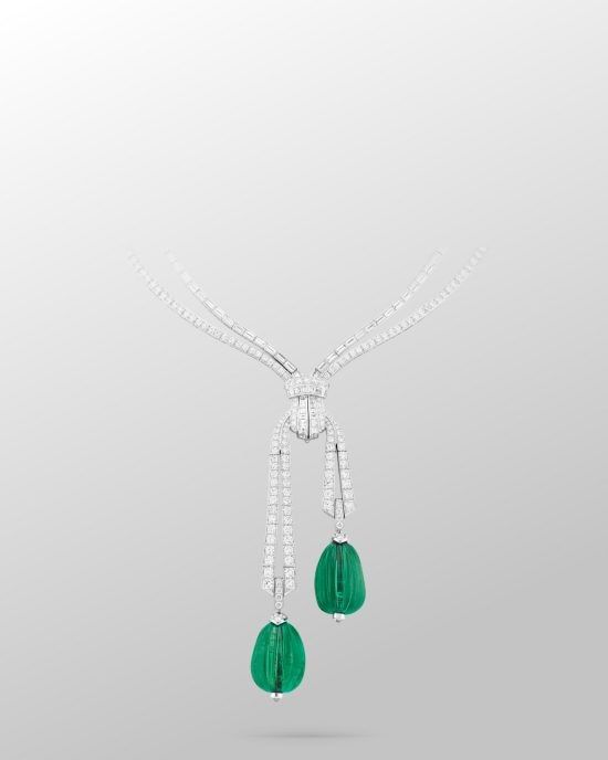 Grand Opus transformable necklace, white gold,  3 carved emeralds for 127.88 carats (Colombia), white cultured pearls (Pinctada Fucata), emeralds, diamonds, Émeraude en Majesté collection, cover, Van Cleef & Arpels