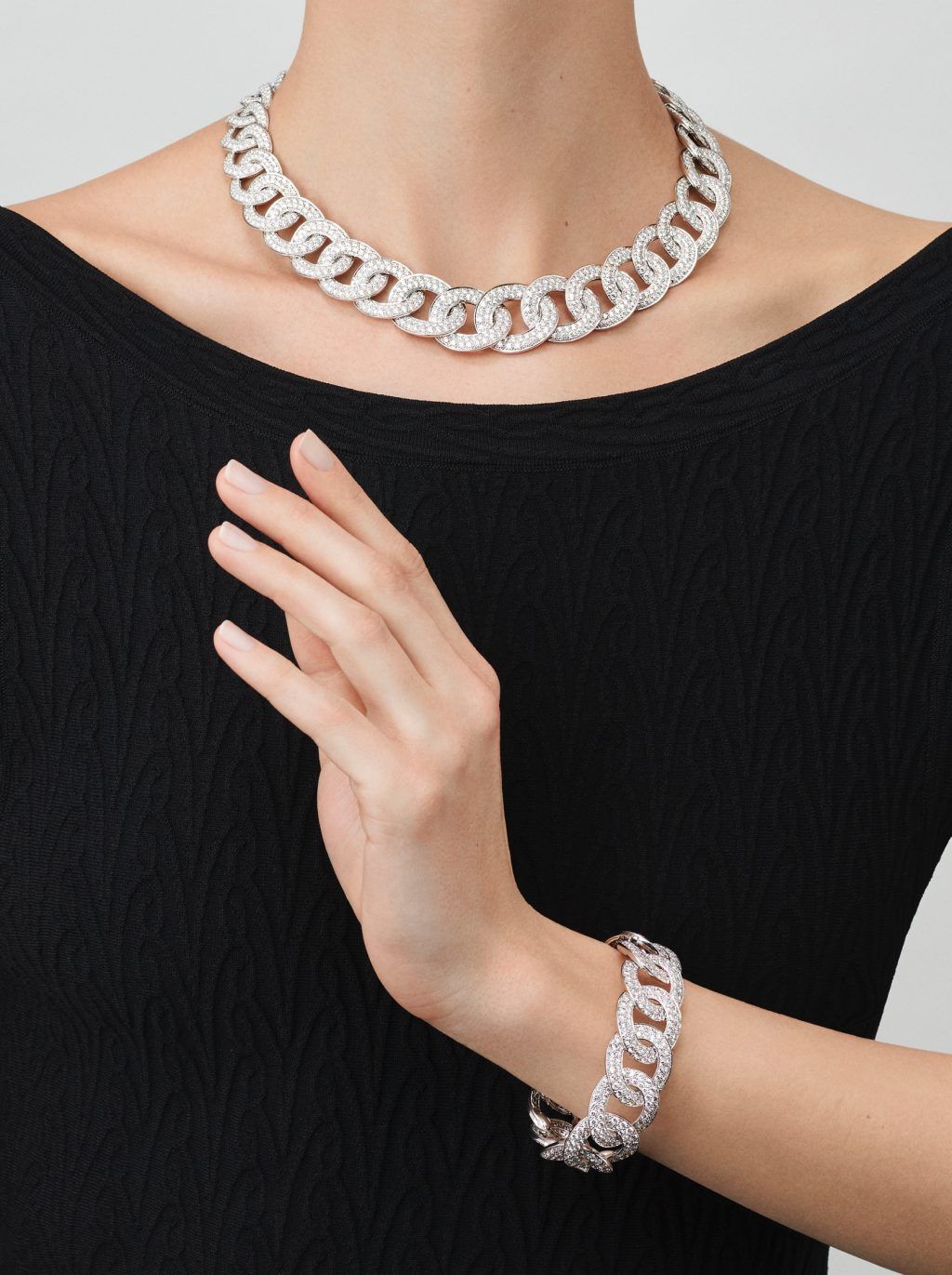 Olympia necklace and bracelet, White gold, diamonds, Olympia collection, Van Cleef & Arpels